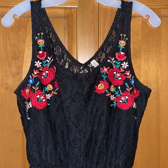 Black Laced High-Low Tank Dress - Picture 3 of 6